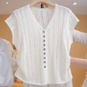 French-style ice silk small flying sleeve V-neck cut-out knitted cardigan shoulder T-shirt paired with a short top for women's summer